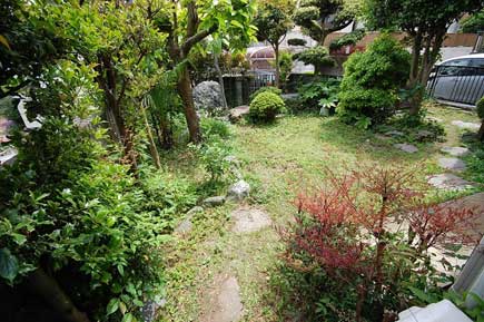 亡くなったお祖父さまから相続された築４０年のお屋敷は～相続した古い庭を空き家にせず、おしゃれなドッグランにリフォーム！管理の楽な庭に～神奈川県藤沢市の造園業者・外構業者